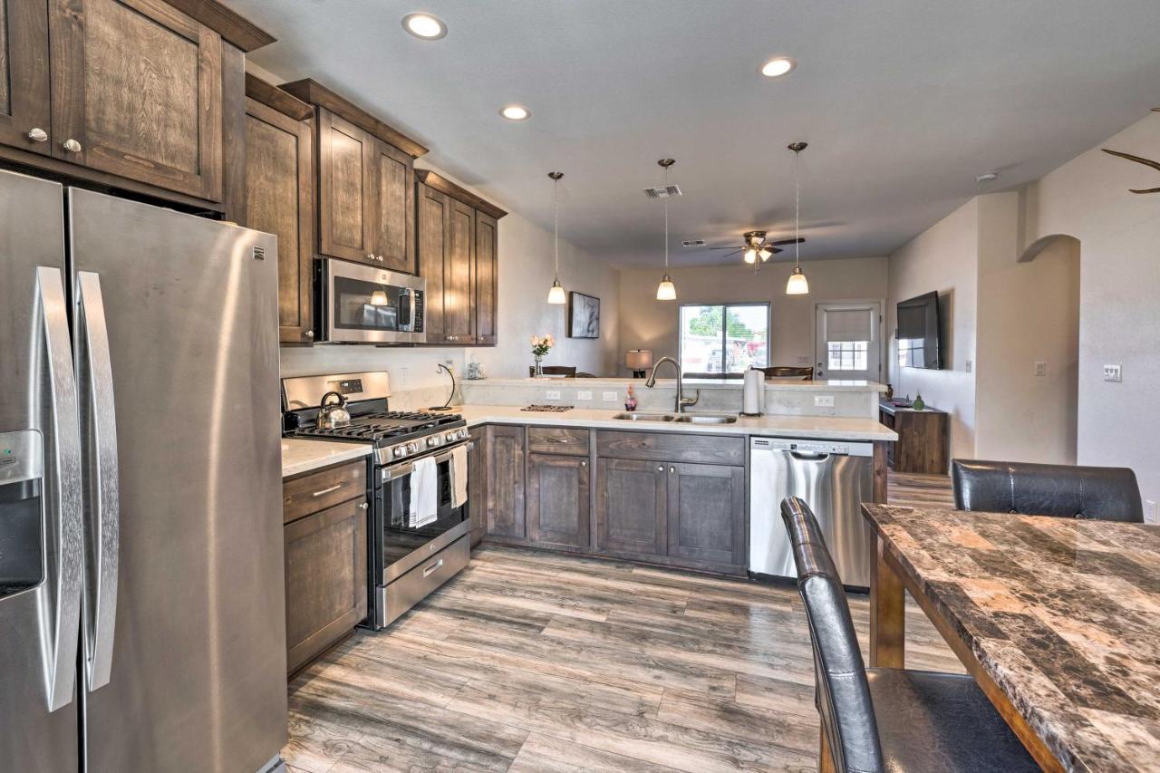 Pet-Friendly Retreat - 1 Block To Colorado River! Bullhead City Exteriér fotografie